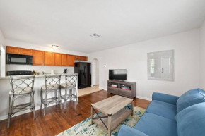 Historic Beach Escape - Entire Apartment B, Lake Worth